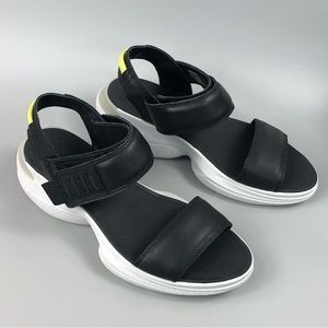 Sorel Women’s Explorer Blitz Stride Sandals